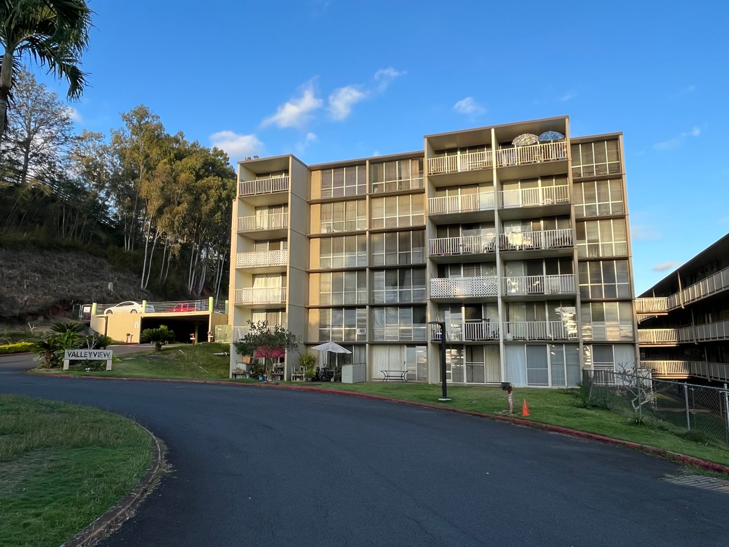Mililani Condo: 95-2047 Waikalani Pl. #D104
