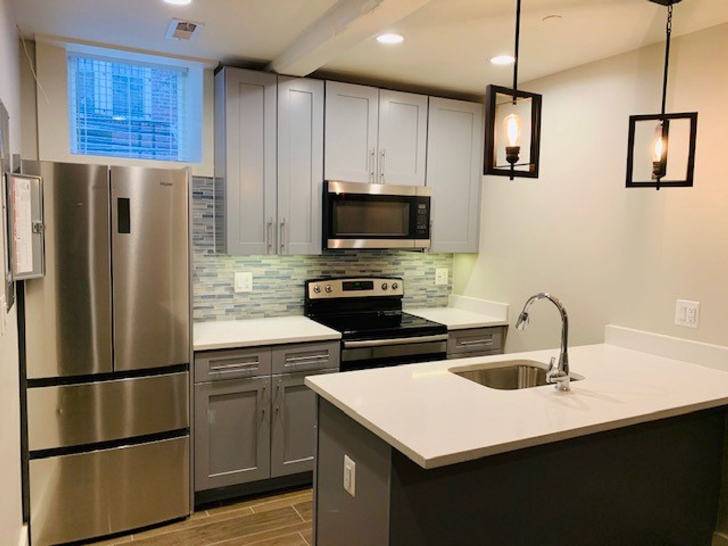 Washington Apartment: 3115 Mt. Pleasant Street NW