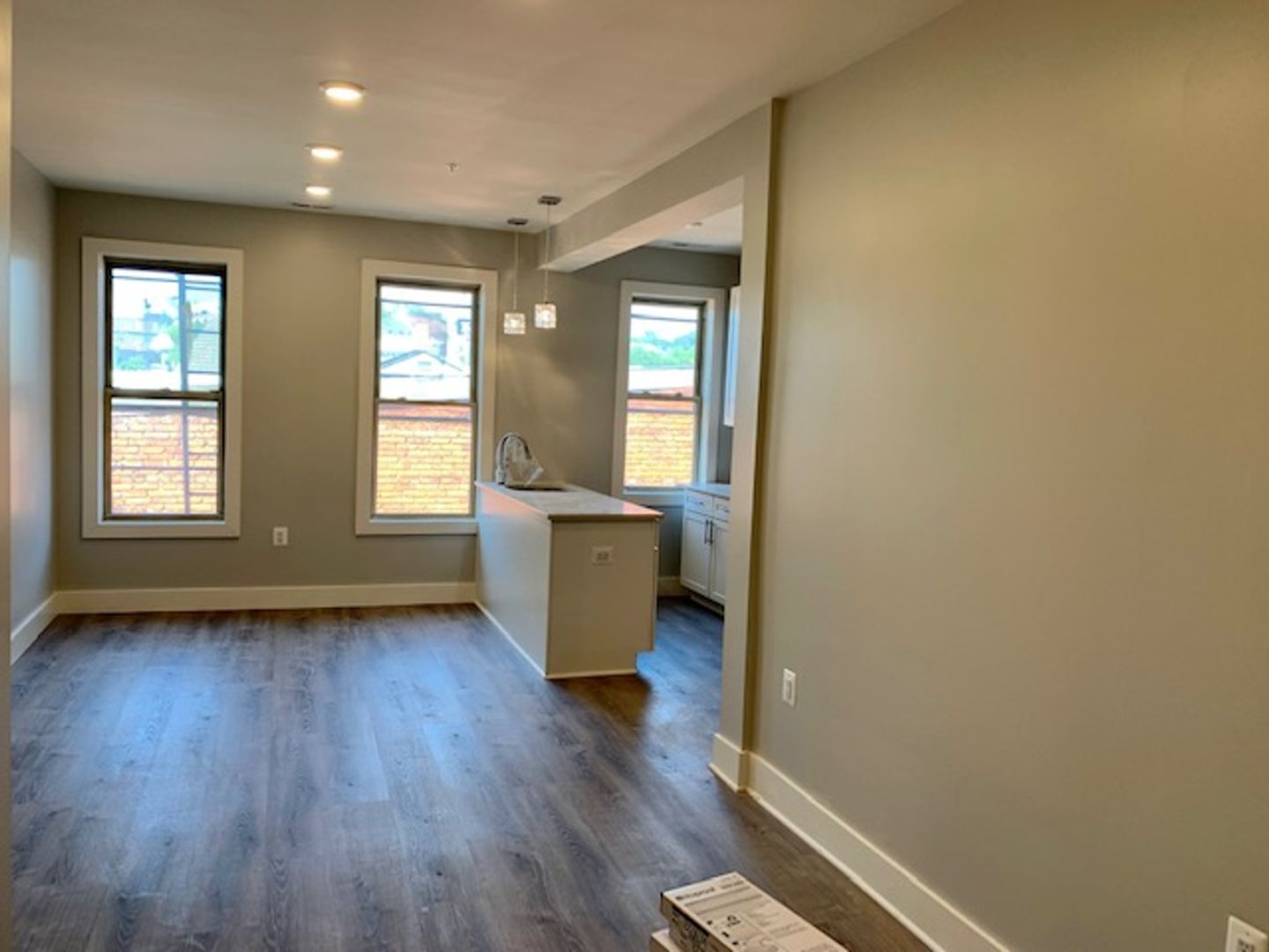 Washington Apartment: 1924 17th St NW