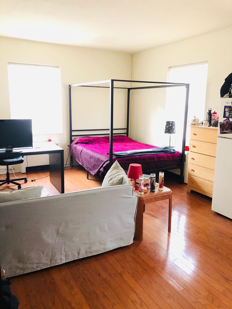 Philadelphia Apartment: Liberties West Condominiums