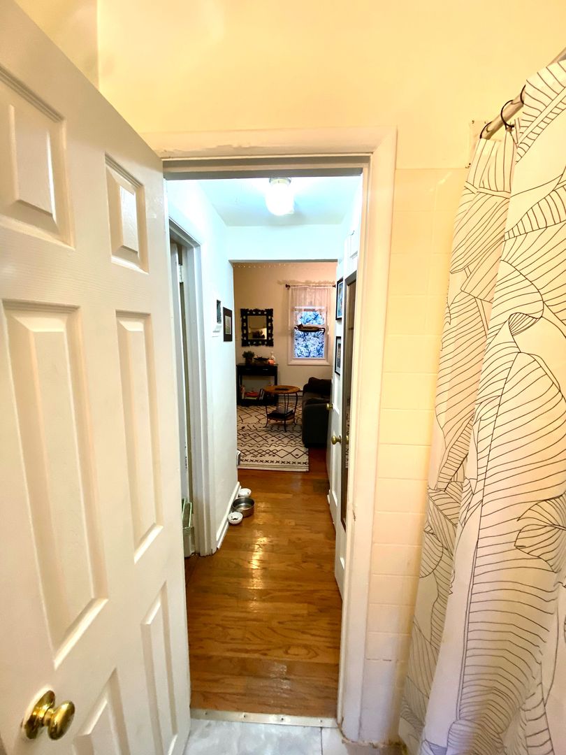 Philadelphia Apartment: Liberties West Condominiums