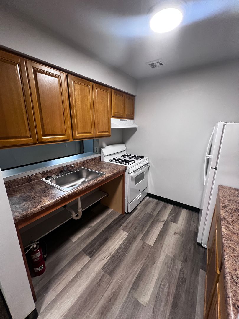Philadelphia Apartment: 1201 S 23rd St
