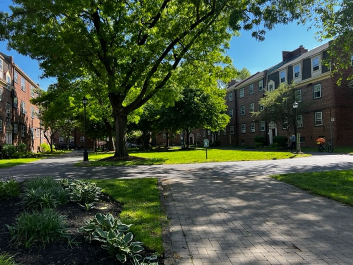 Philadelphia Apartment: Liberties West Condominiums