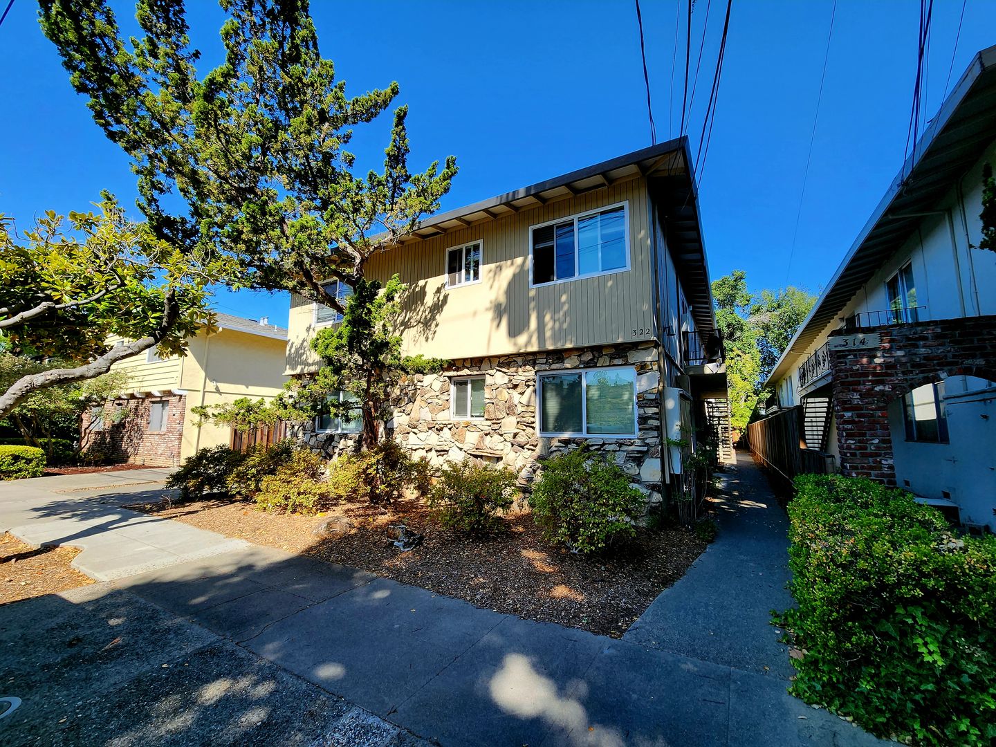 Palo Alto Apartment: 322 College Avenue