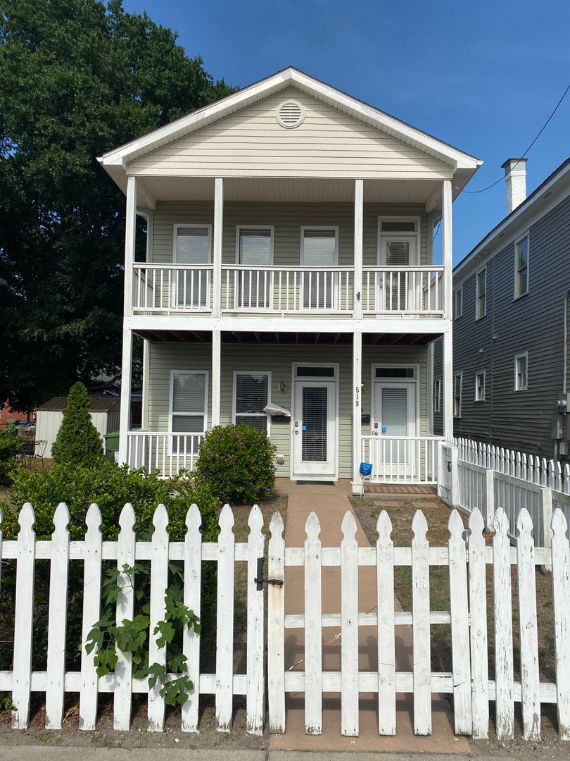 Wilmington House: 518 N 6th St