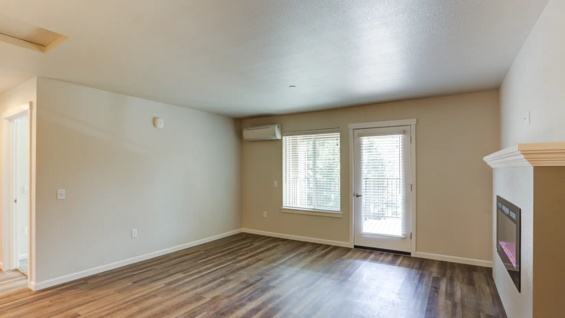 Portland Apartment: 16533 NE Halsey St