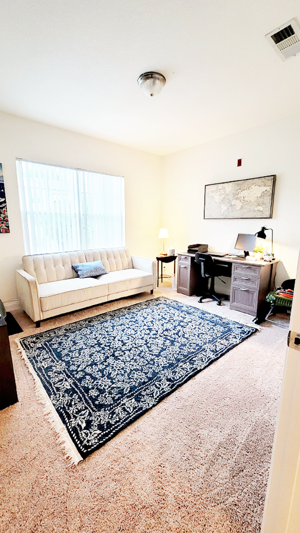 Jacksonville Apartment: 2304 St. John's Bluff Rd. So.