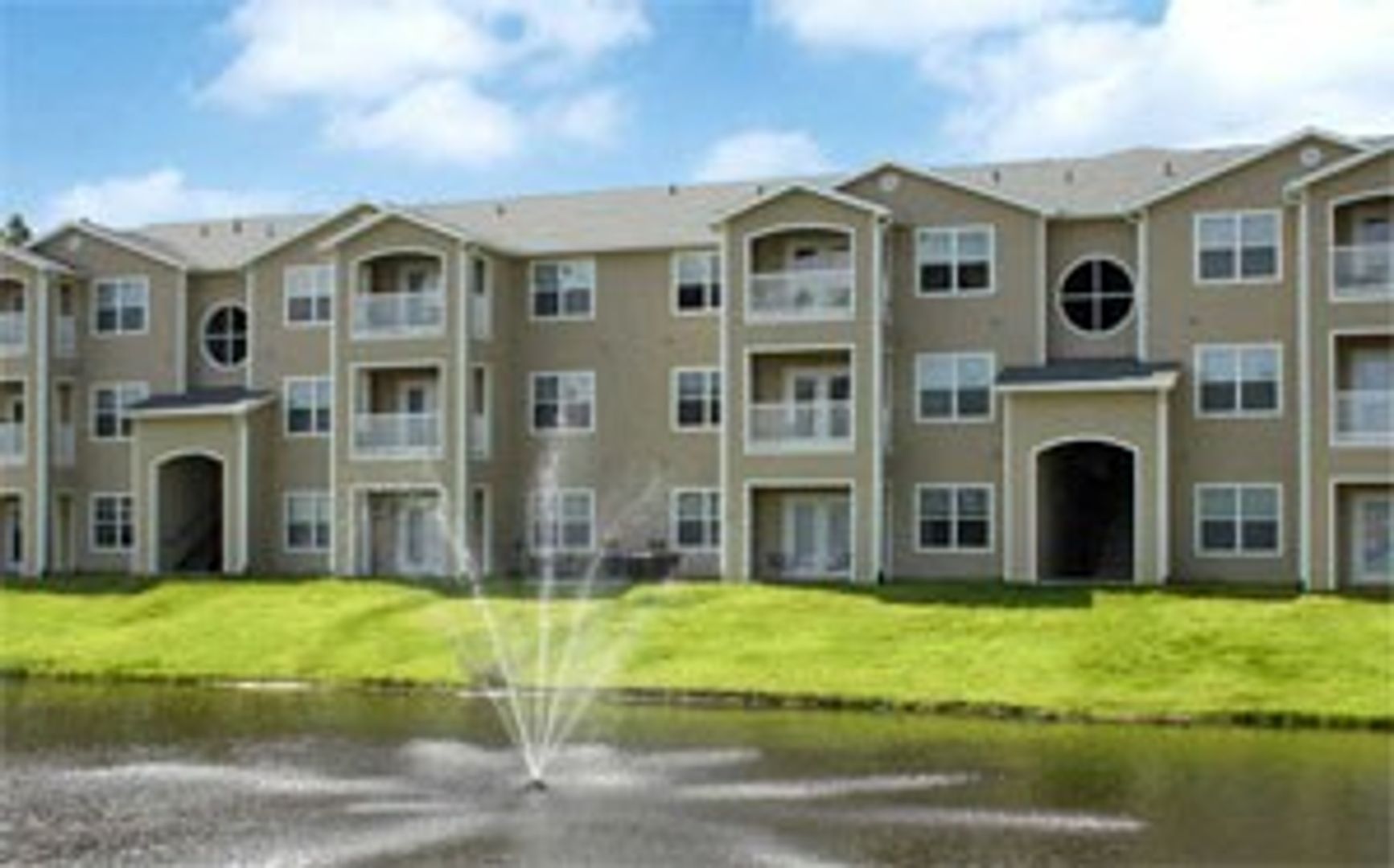 Jacksonville Apartment: 2304 St. John's Bluff Rd. So.