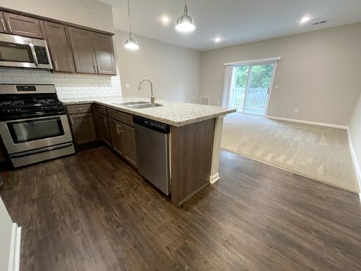 Charming 2-Bed, 2-Bath Second-Floor Apartment w/ Scenic Views!