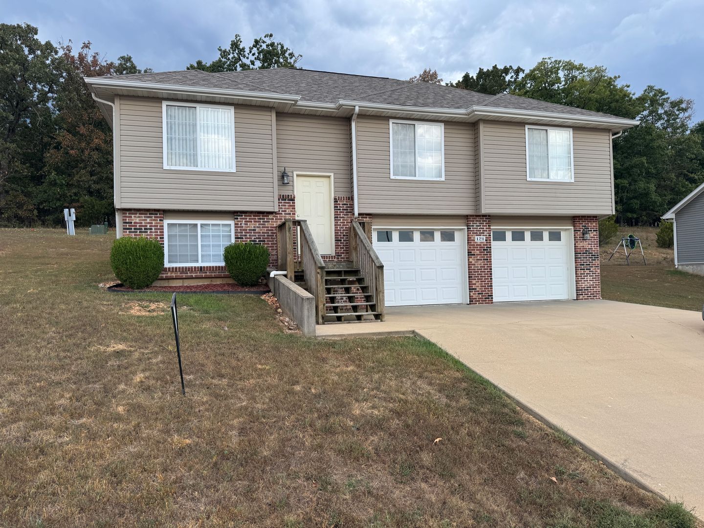 St. Robert House: 121 Kale Ct