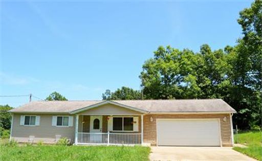 3 bedroom, 2 bathroom Ranch Style Home