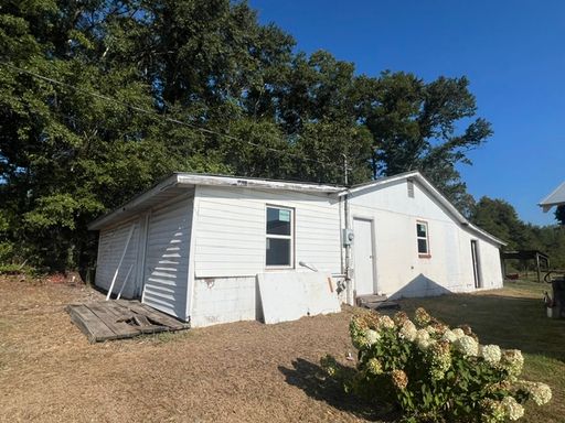 3 Bedroom, 1 Bath Home
