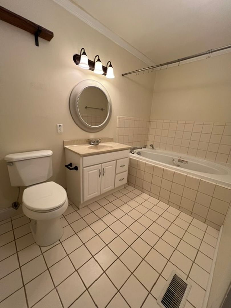 223 S Lake Drive 12 of 12