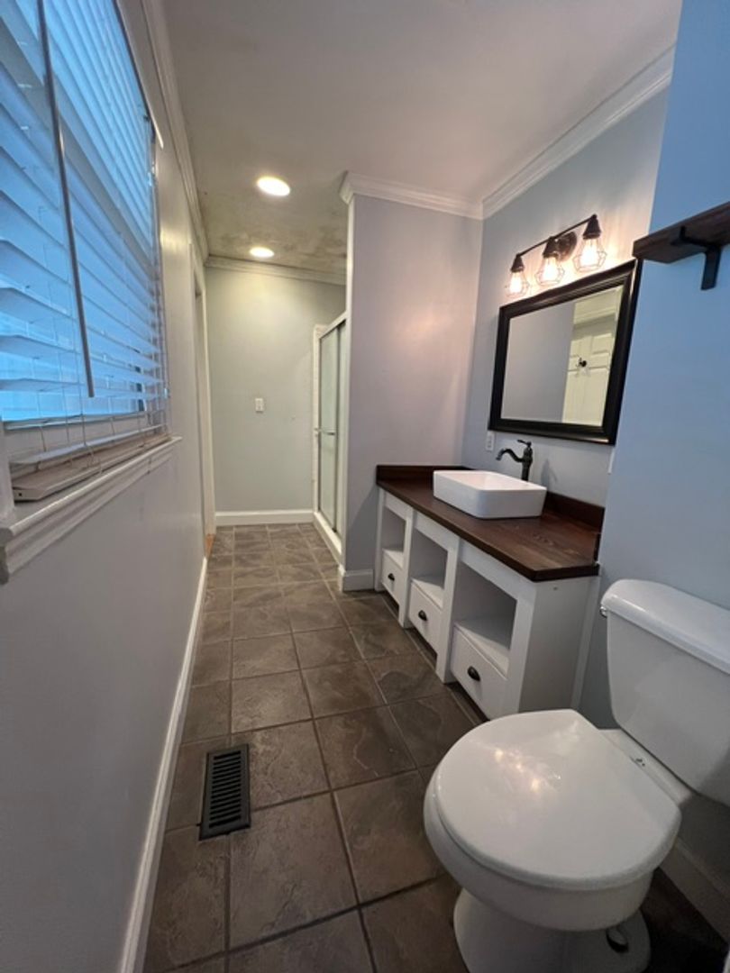 223 S Lake Drive 9 of 12