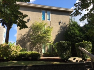 Seattle Apartment: 4050 California Ave. SW