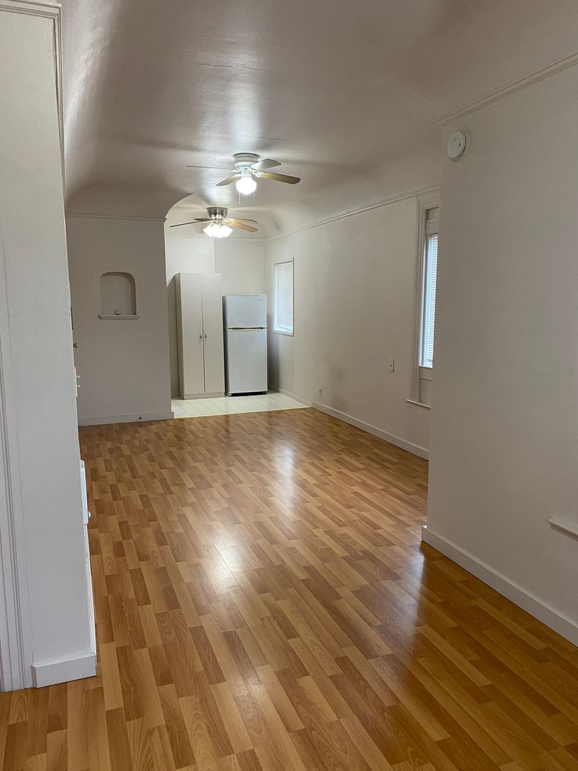 Forest Grove Apartment: 2332 A St