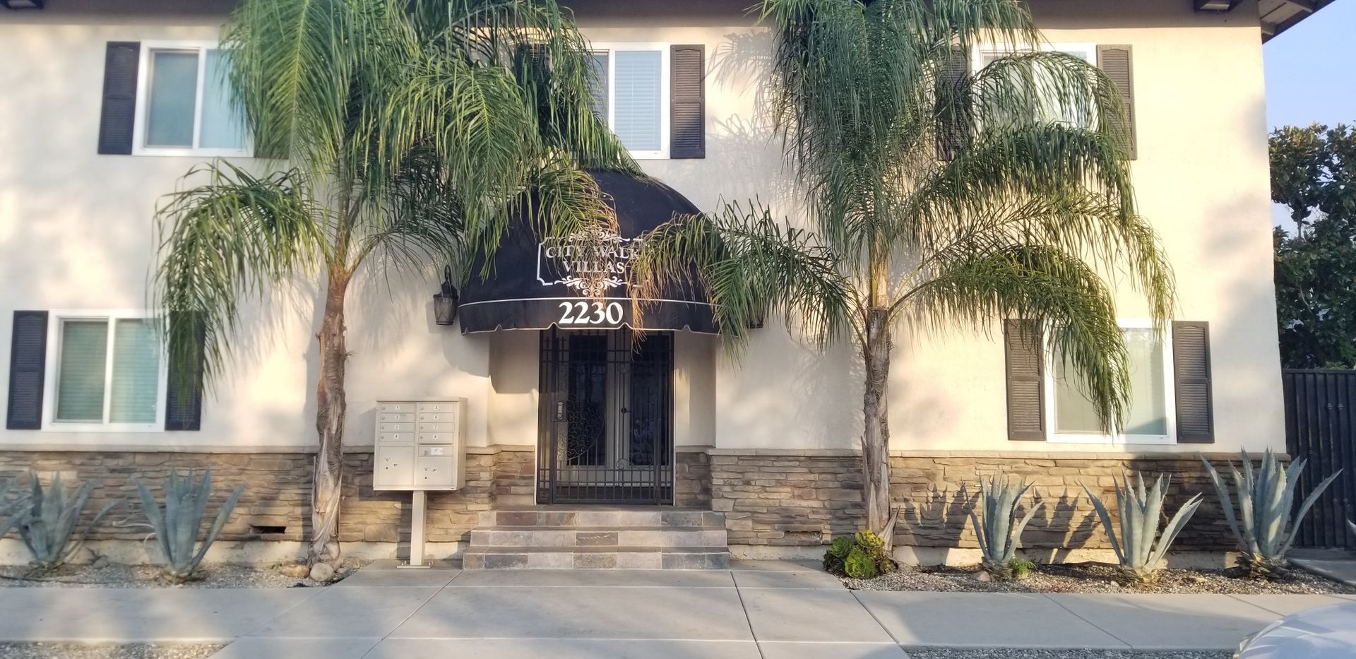 Bakersfield Apartment: 2230 G St.