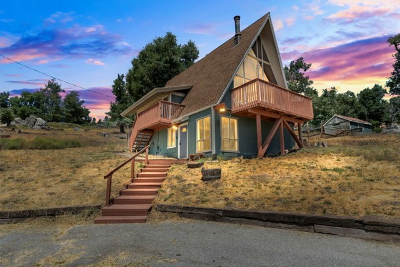 Tehachapi House: 26120 Deertrail Dr