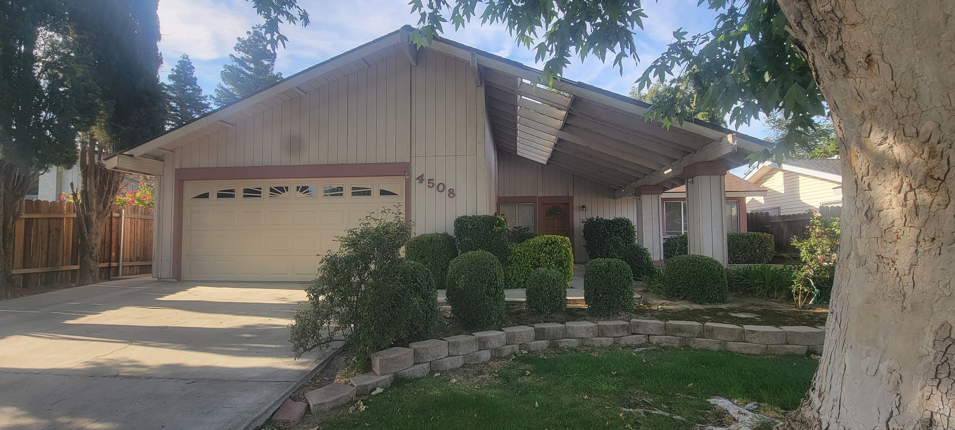 Bakersfield House: 4508 Foxboro Ave