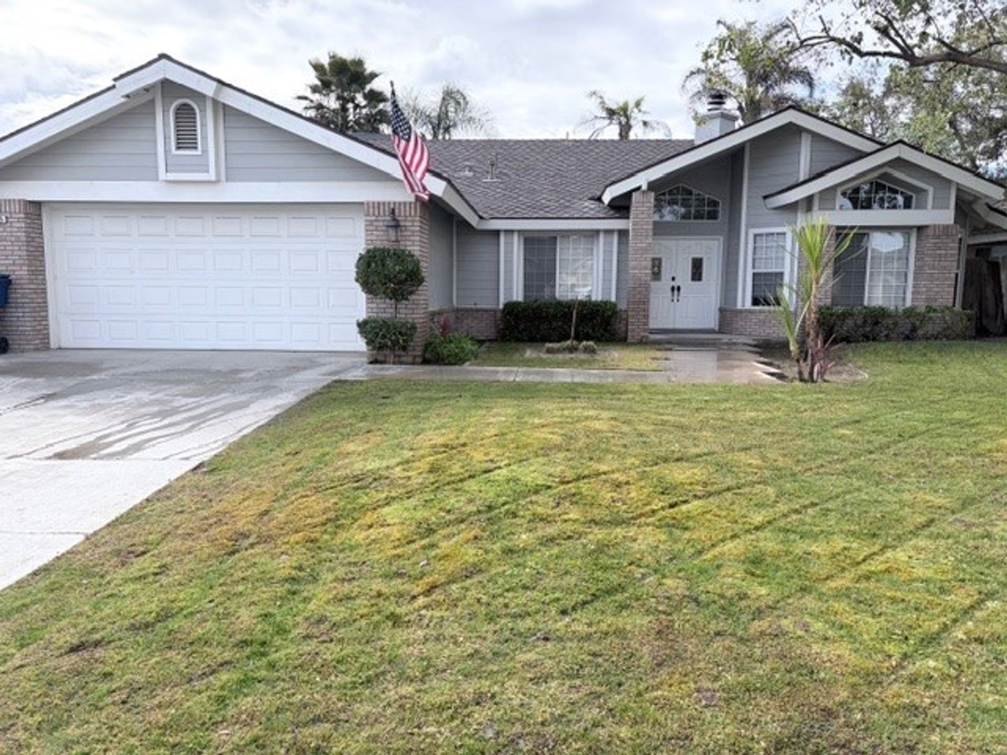 Bakersfield House: 9305 Brookstone Ct.