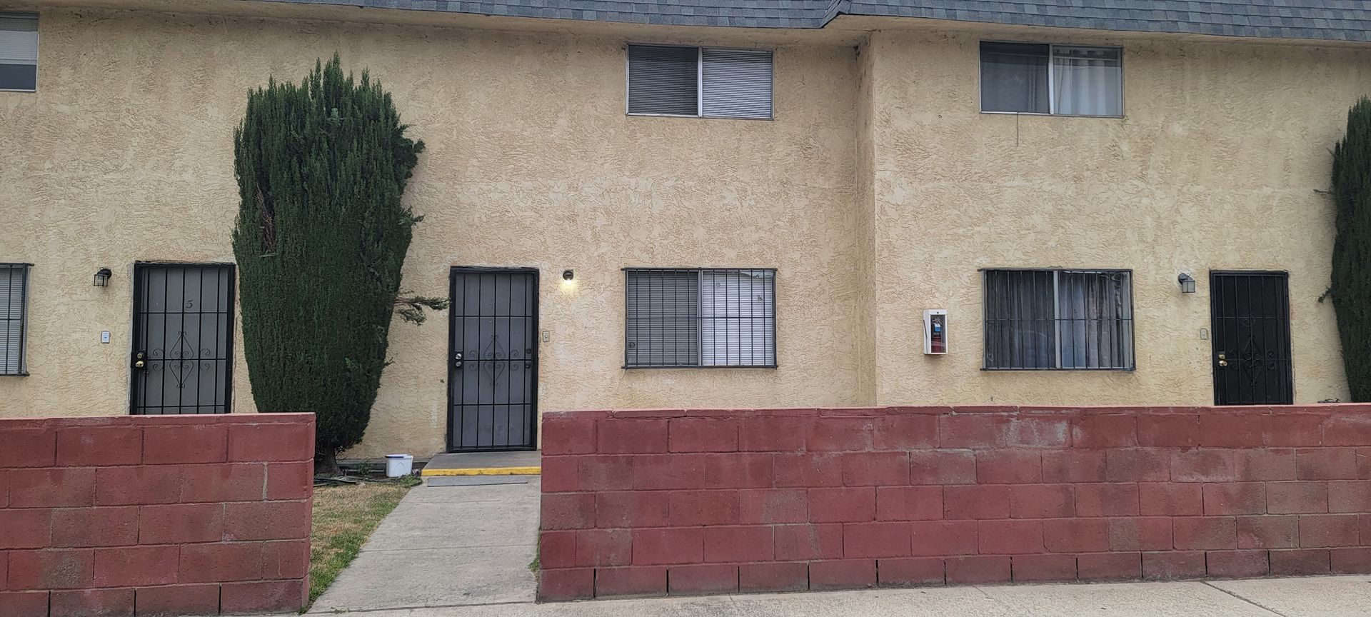 Bakersfield Apartment: 2711 San Dimas St 2140