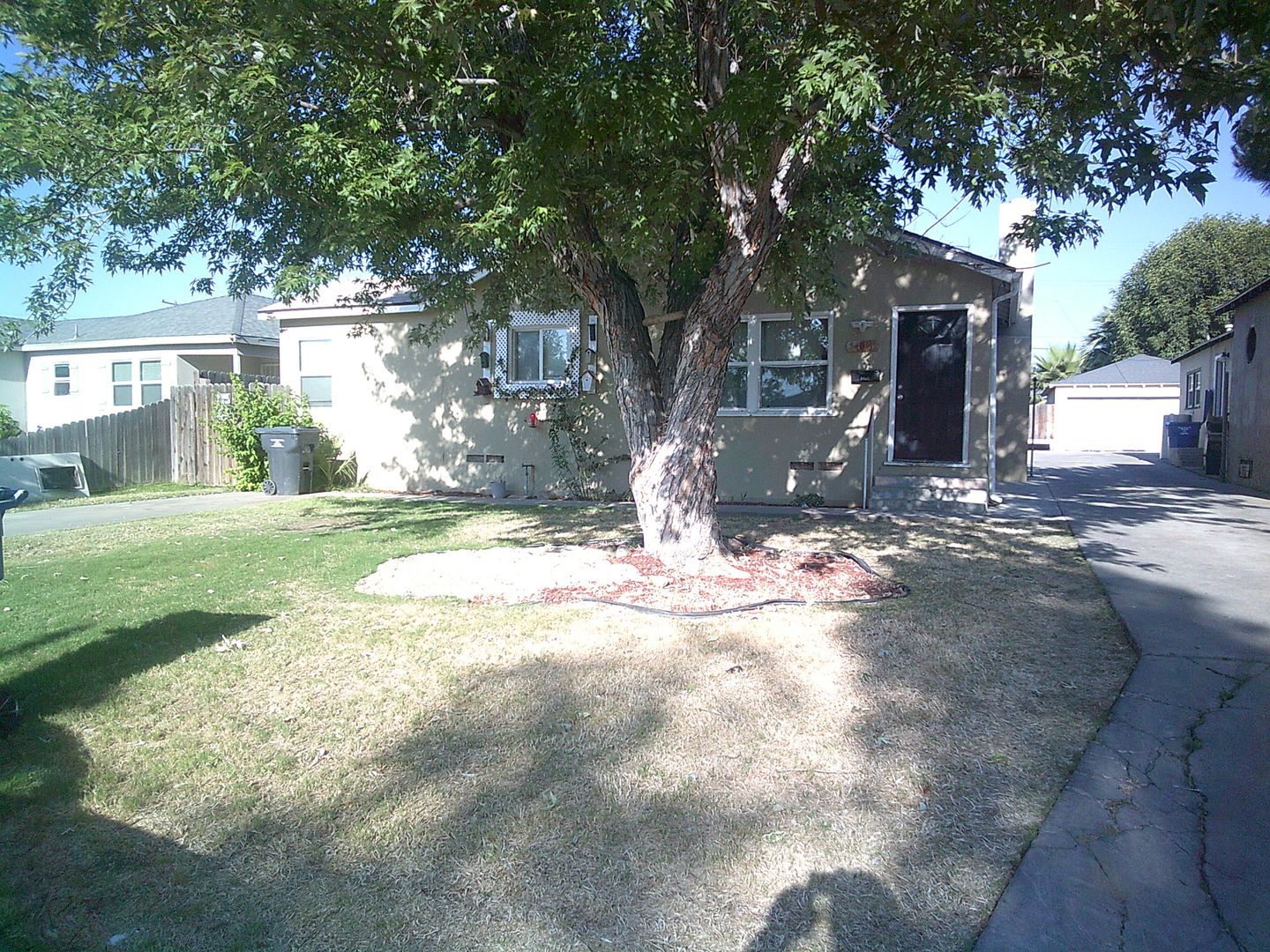 Bakersfield House: 2413 Ashby St