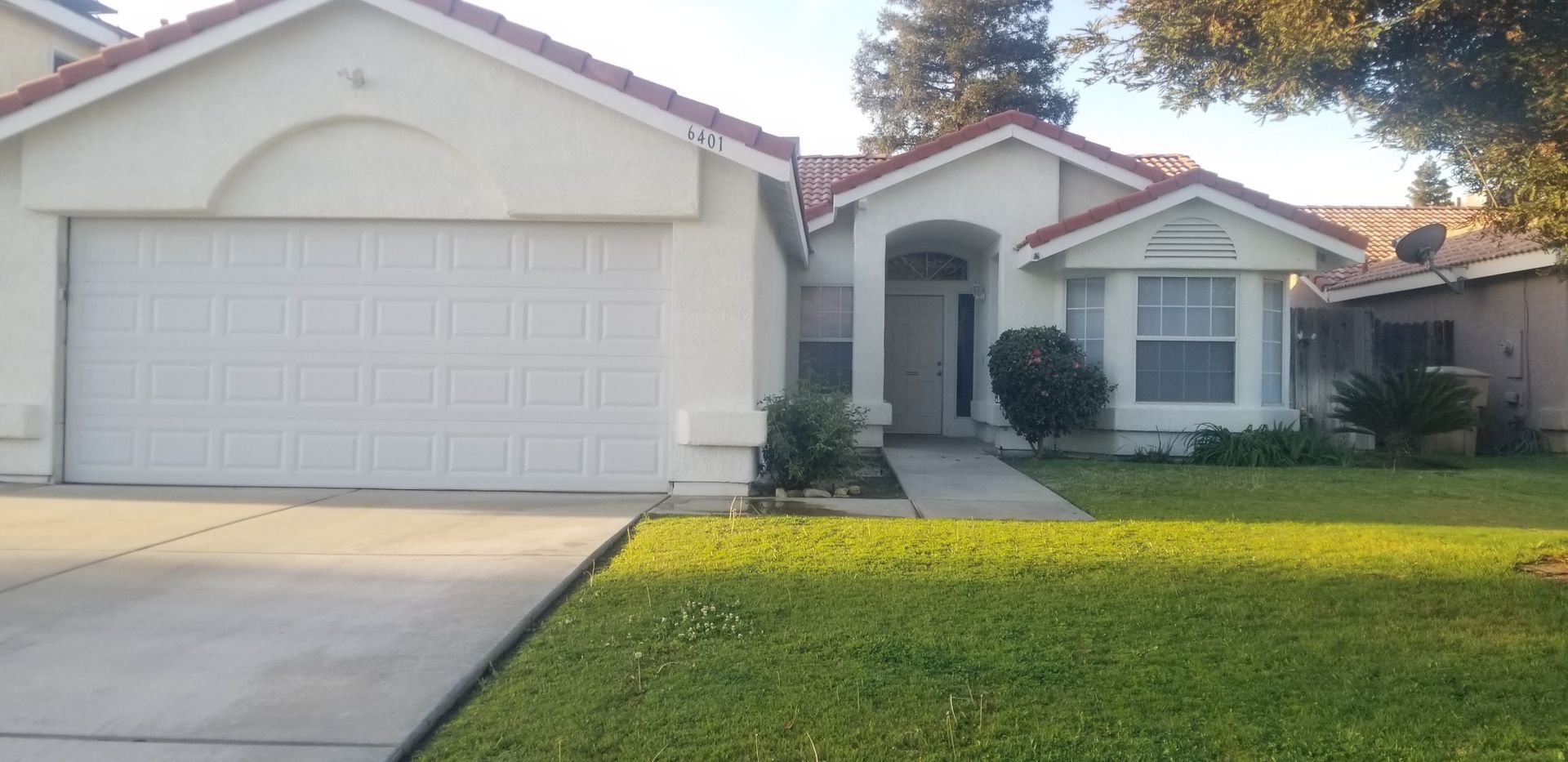 Bakersfield House: 6401 Caracas Ct