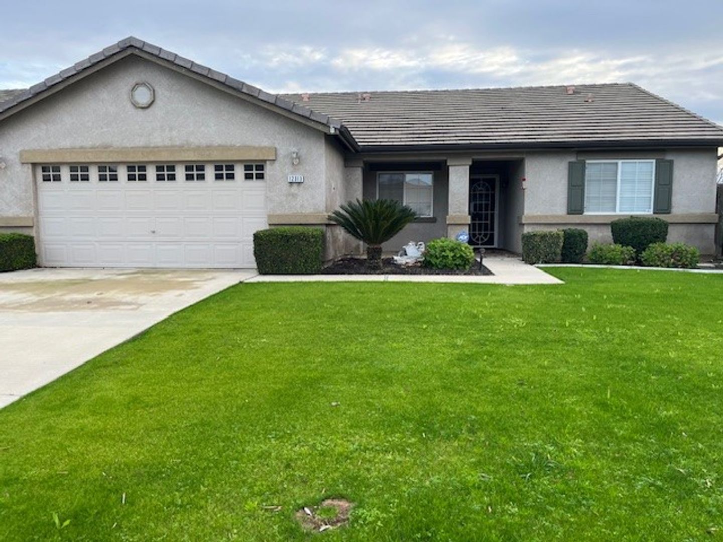 Bakersfield House: 12313 Quiet Pasture Dr