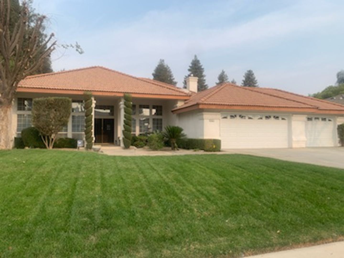 Bakersfield House: 2112 Classen St