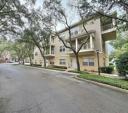 2/2 2nd floor unit in Haile Plantation Village Center – photo 1
