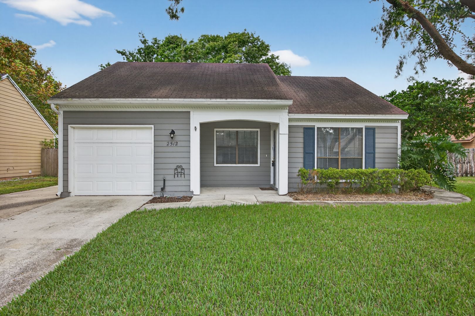 Jacksonville House: 2512 Bluffton Dr