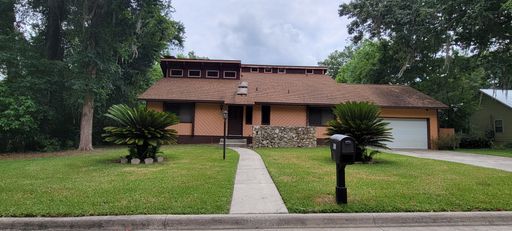 ( Oakcrest) 3/ 2 spacious home – photo 1