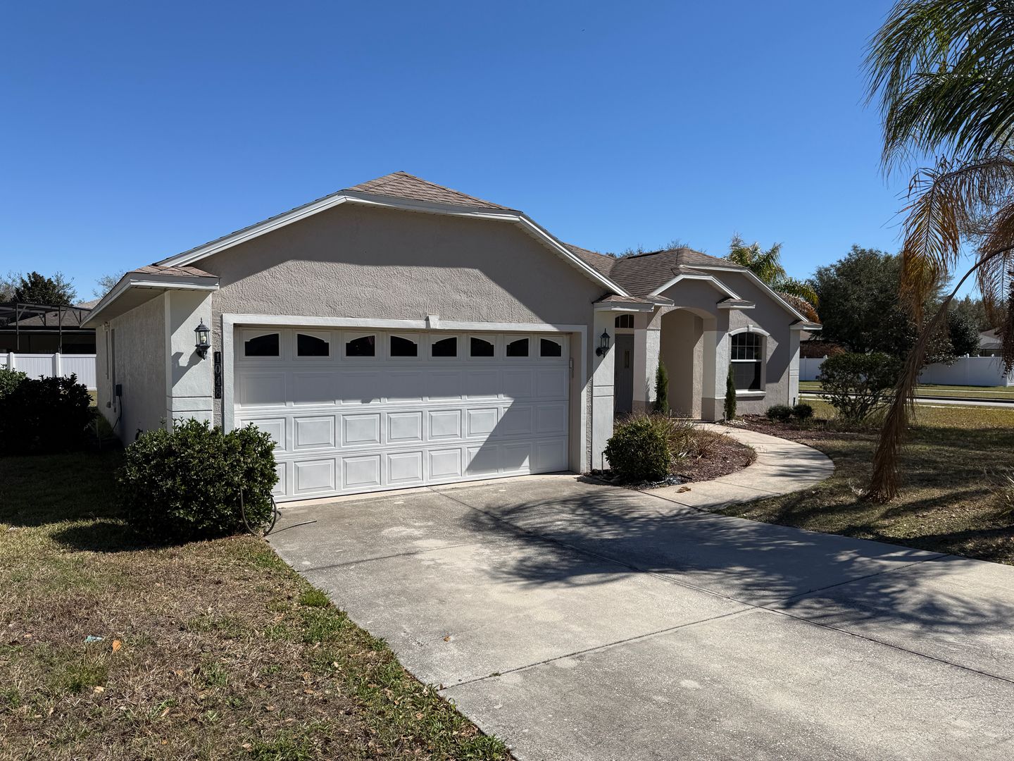 Clermont House: 1048 Princeton Dr