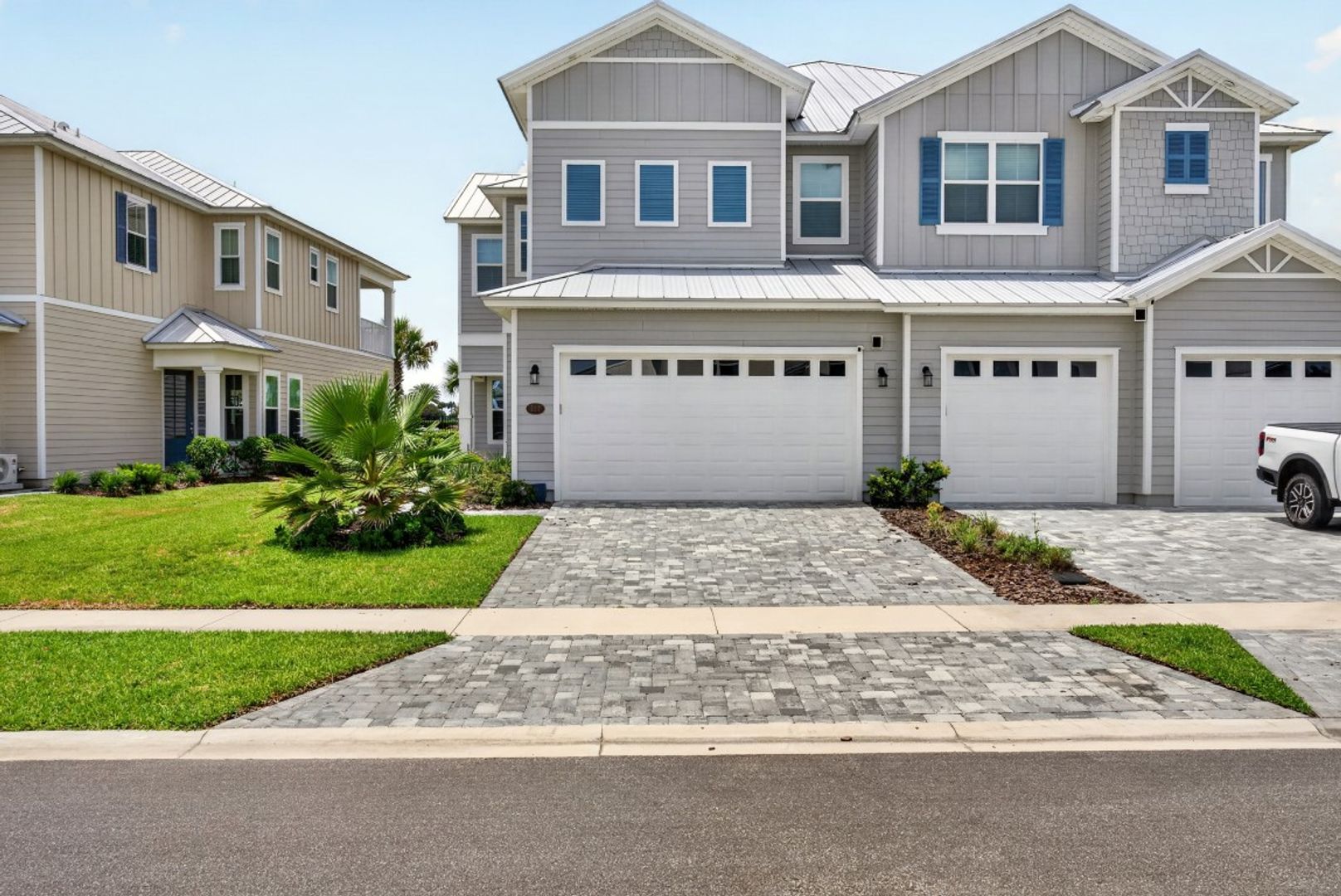St Johns Townhome: 527 Marquesa Cir