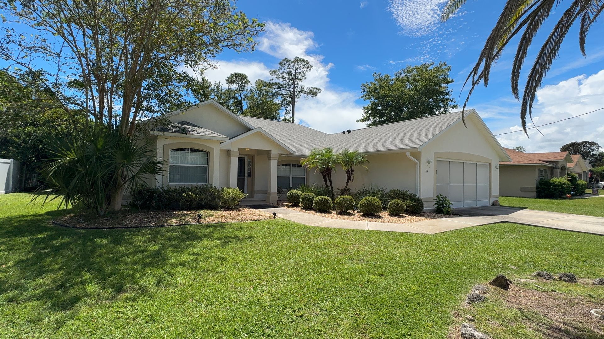Palm Coast House: 124 Foxhall Ln
