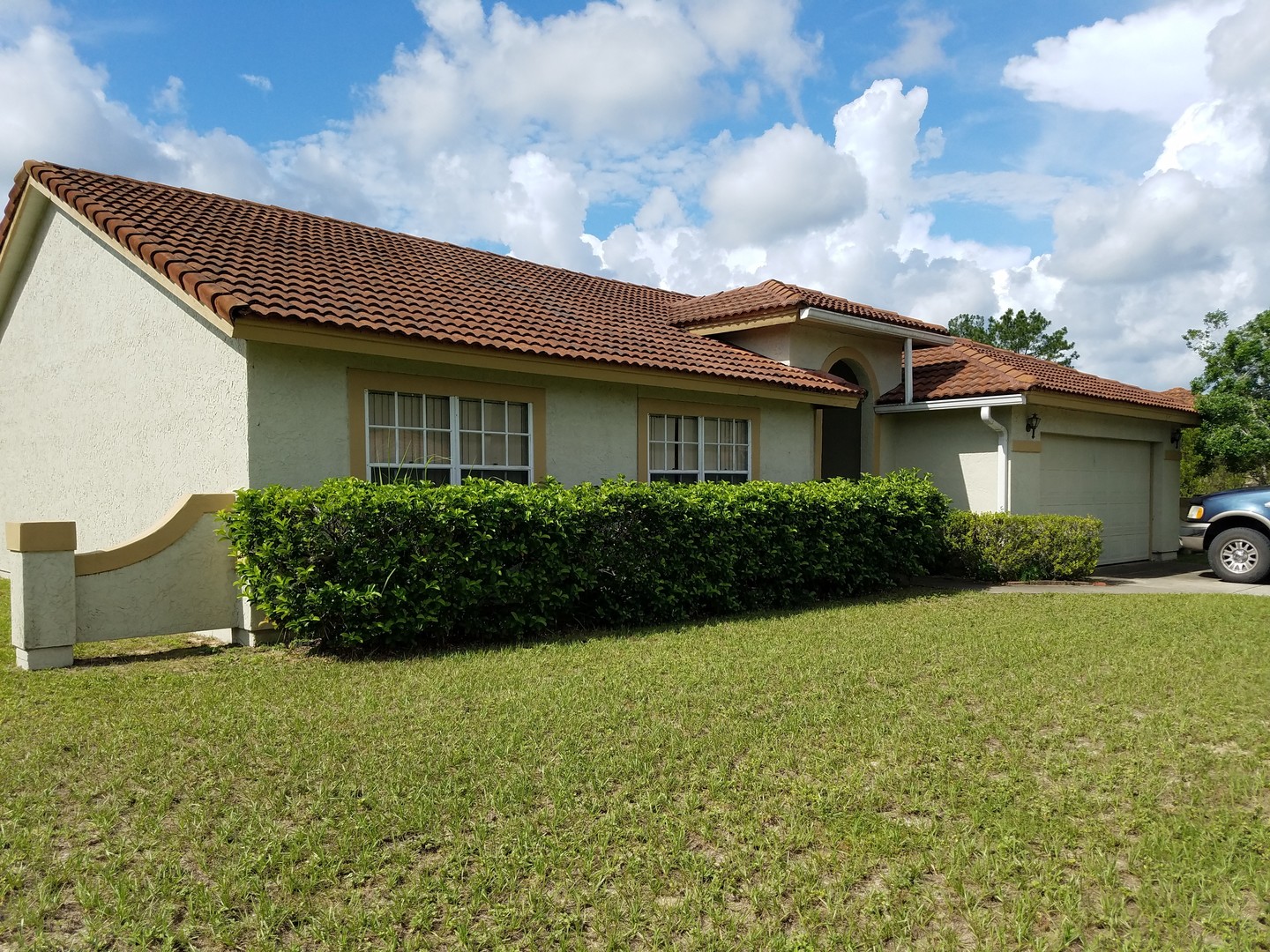 Ocala House: 109 Emerald Road