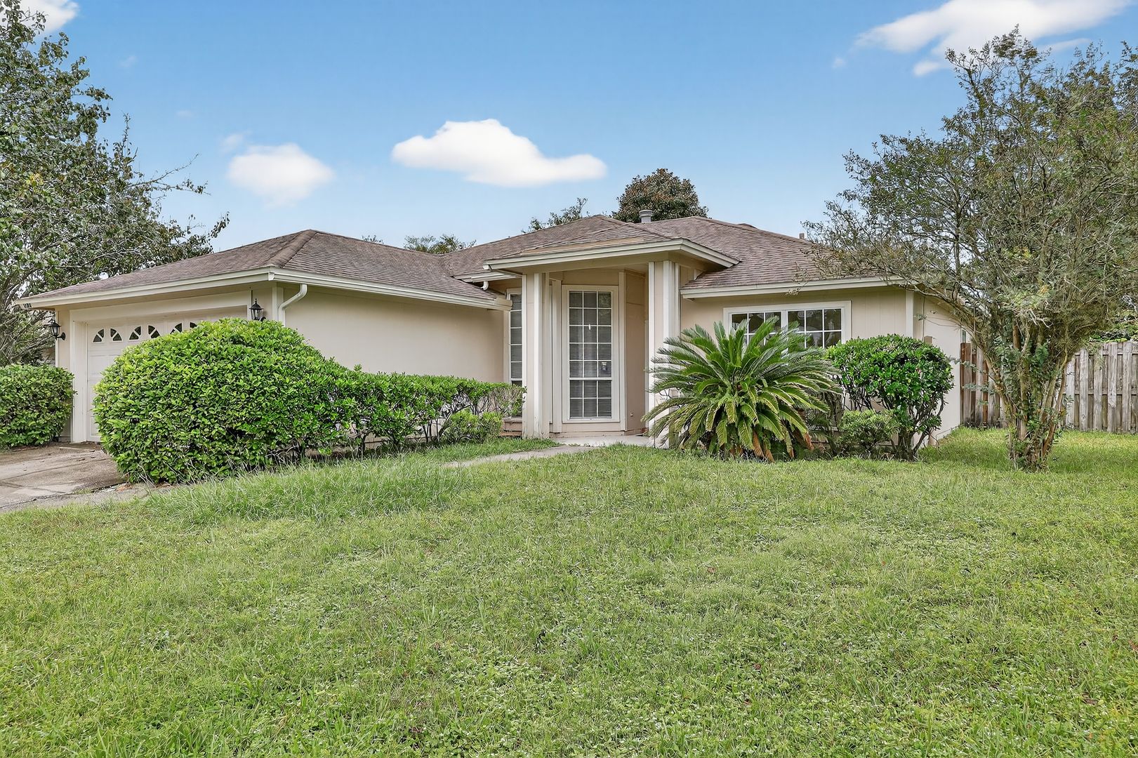 Jacksonville House: 12799 Glade Springs Dr S