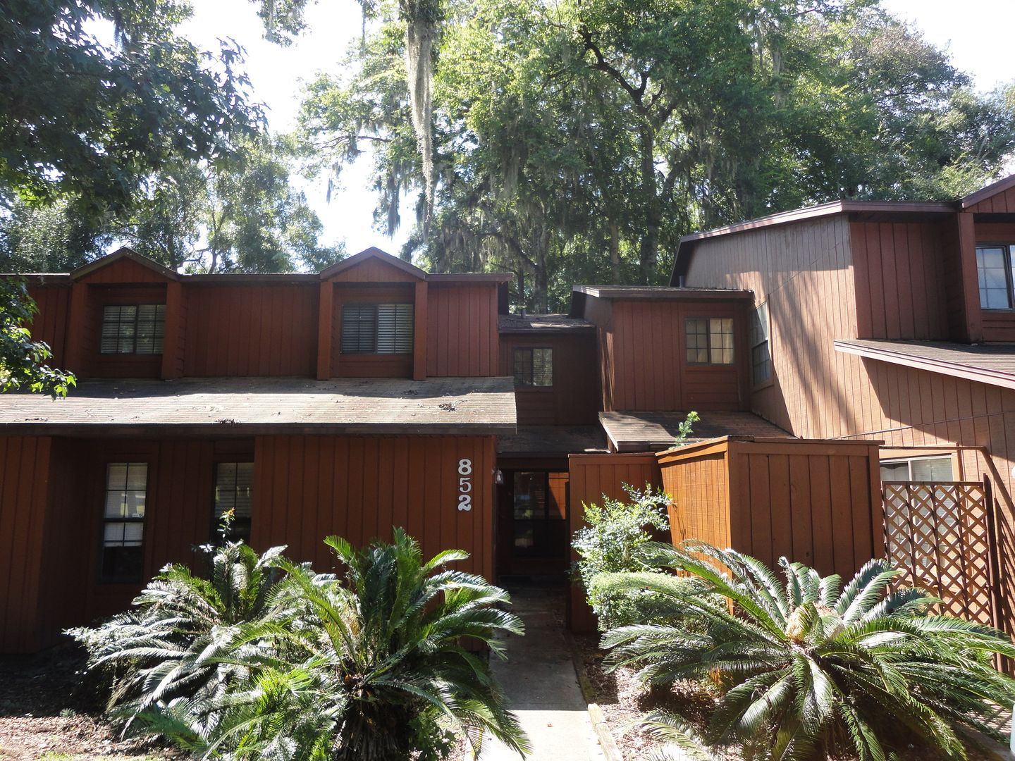 Gainesville House: 852 SW 58th Terrace