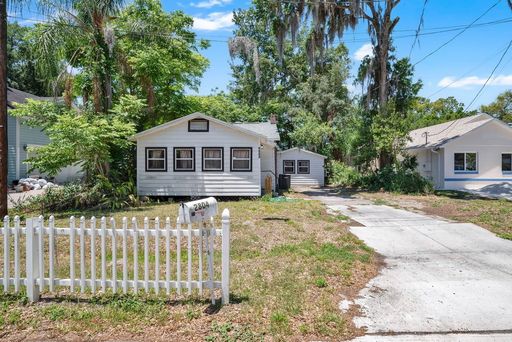 Cute Historic Bungalow – photo 1