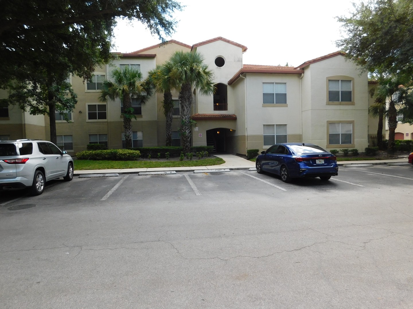 Altamonte Springs Condo: 829 Camargo Way