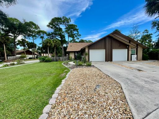 2- Bedroom Corner Villa style home available in Port Orange – photo 1