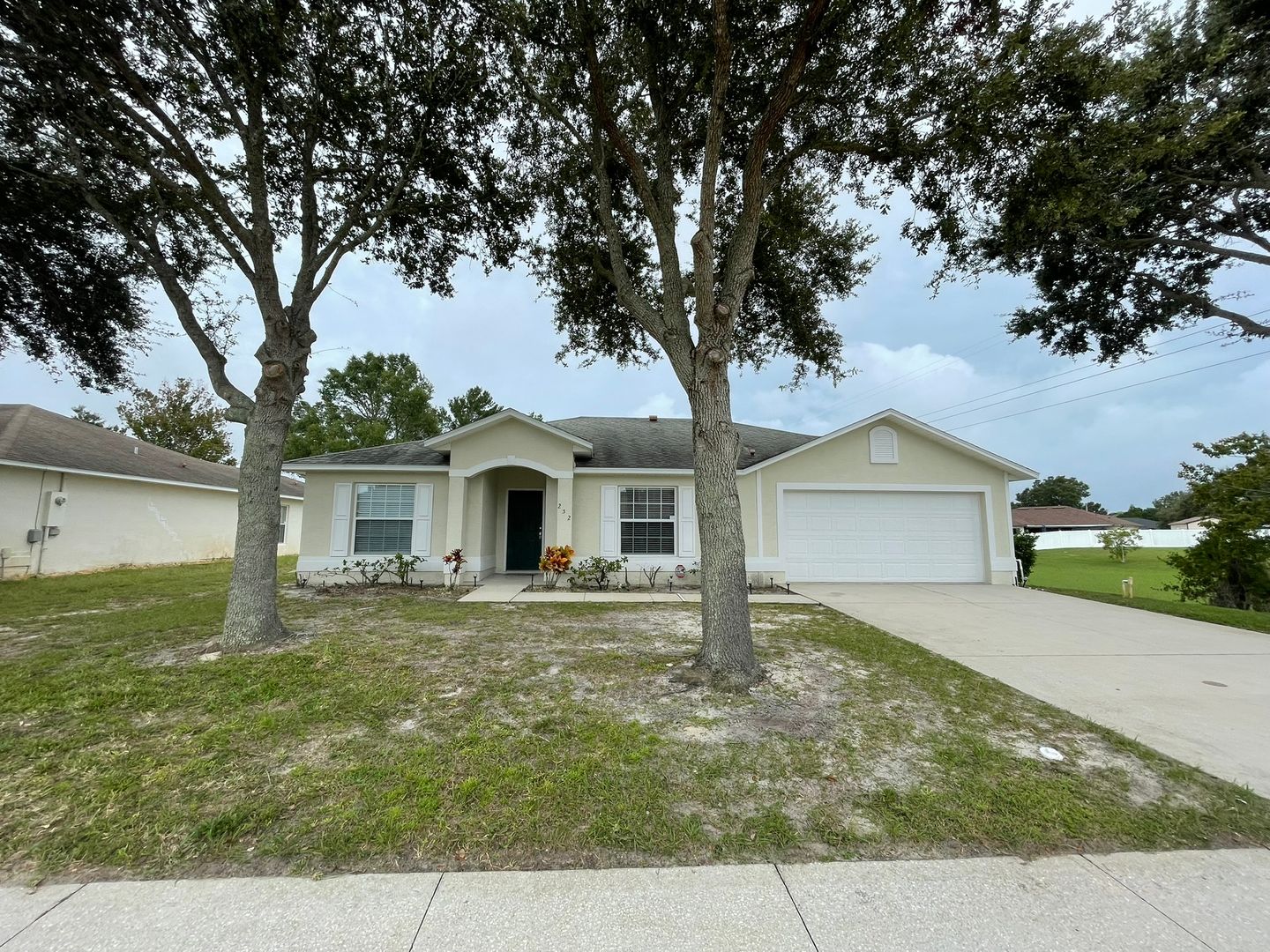 Daytona Beach House: 232 Fountain Lake Blvd