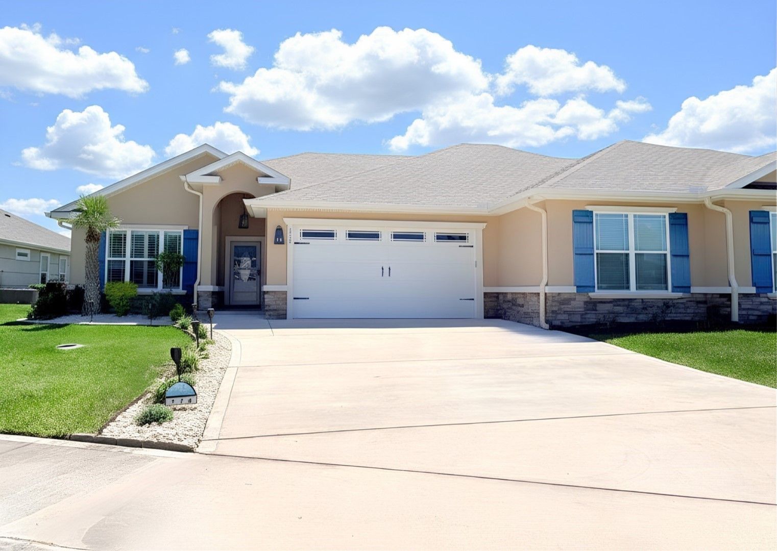 Kingsland House: 174 Ryan Nicholas Dr