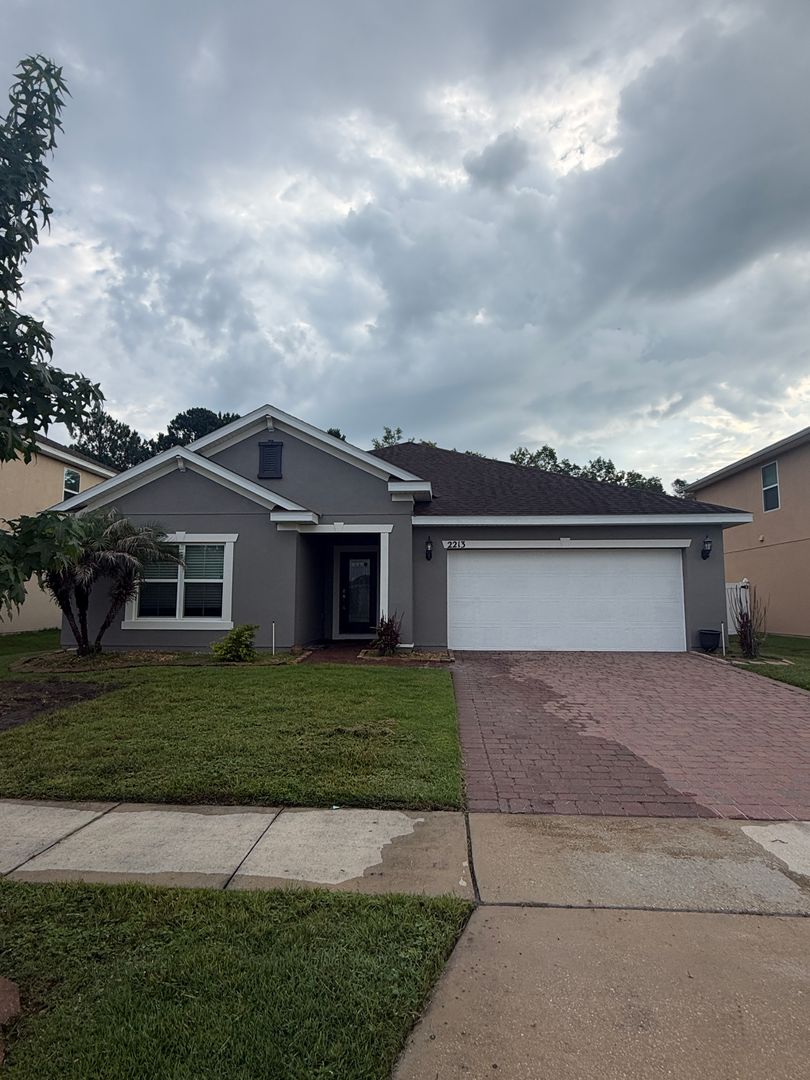 Kissimmee House: 2213 Waukegan Dr