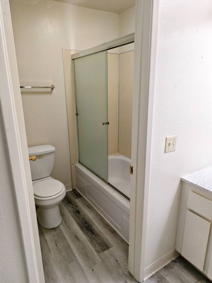 Governors Square Apartments 5 of 8