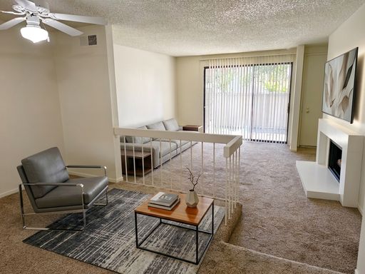 2 x 2.5 Dual Masters Burnett Townhome – photo 1
