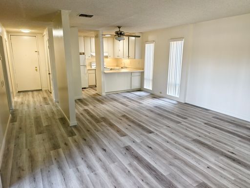 1 Bedrm 1-1/3 Bath The Weller – photo 1