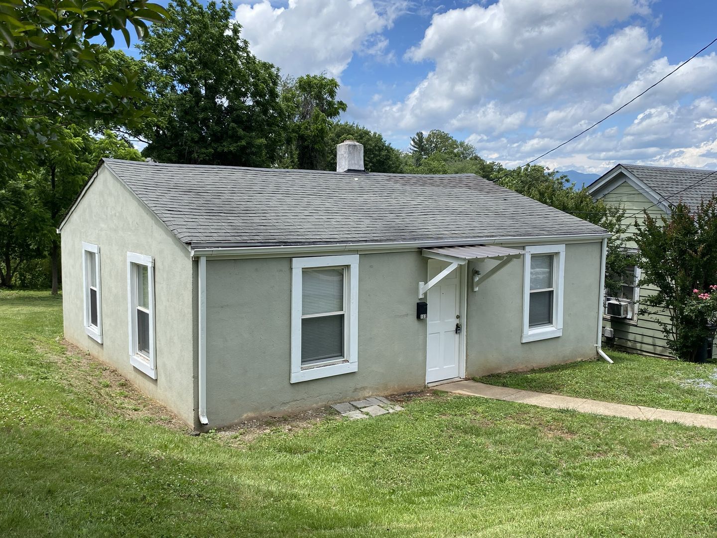 Lynchburg House: 103 Willow St