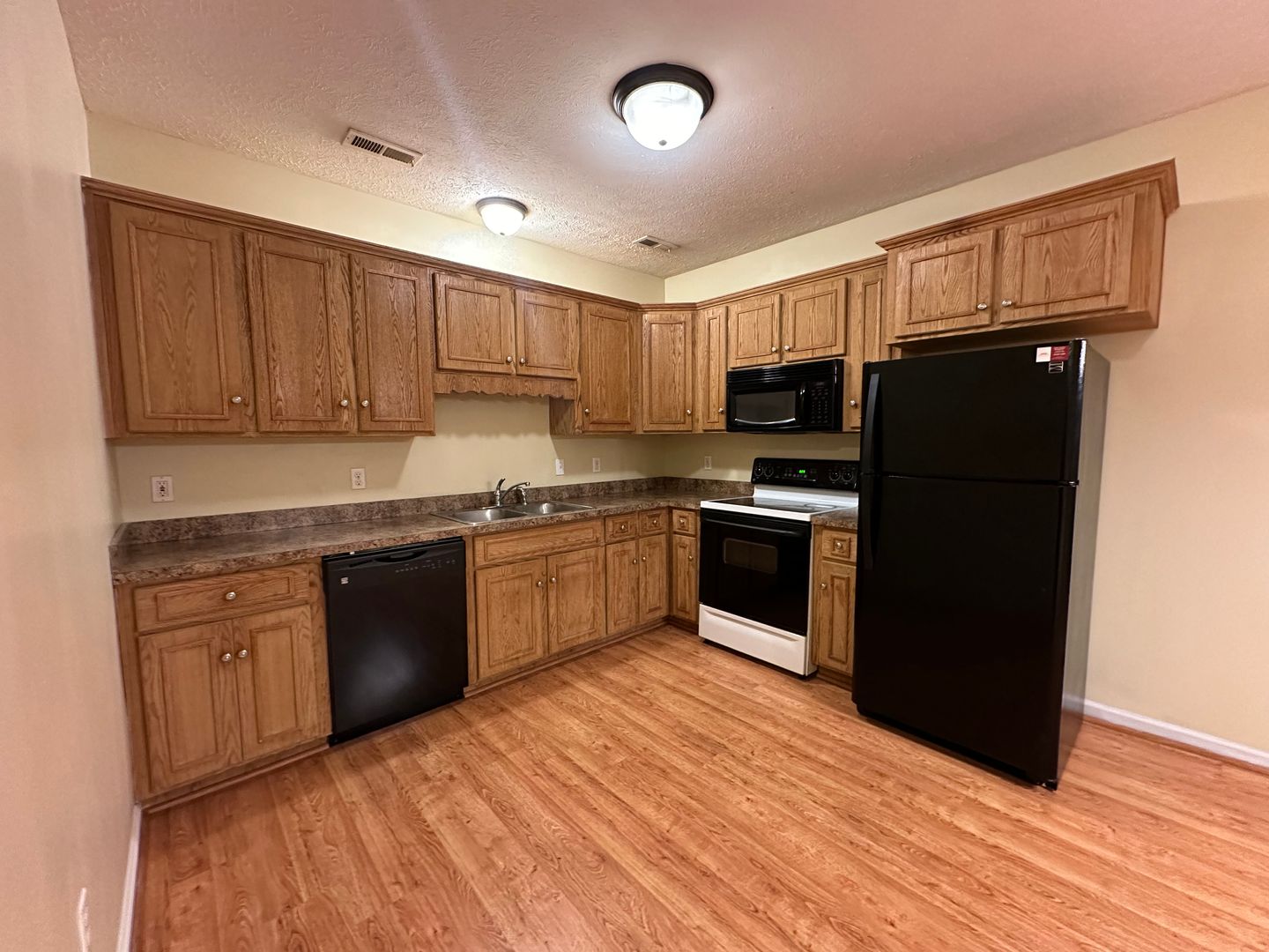 Evington Townhome: 5698 C Colonial Highway