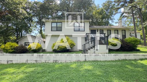 3-Bedroom Home w/Large Yard in Moody